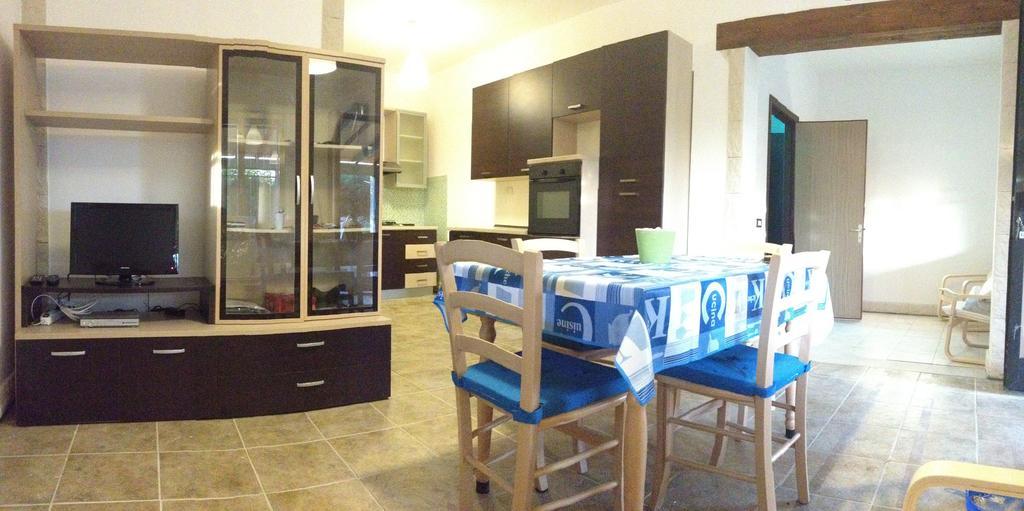 La Giara - Holiday Apartments Sampieri Oda fotoğraf