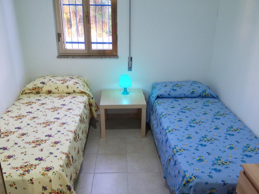 La Giara - Holiday Apartments Sampieri Oda fotoğraf